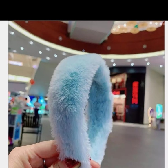 Furry Head Bands - Picture 3 of 6